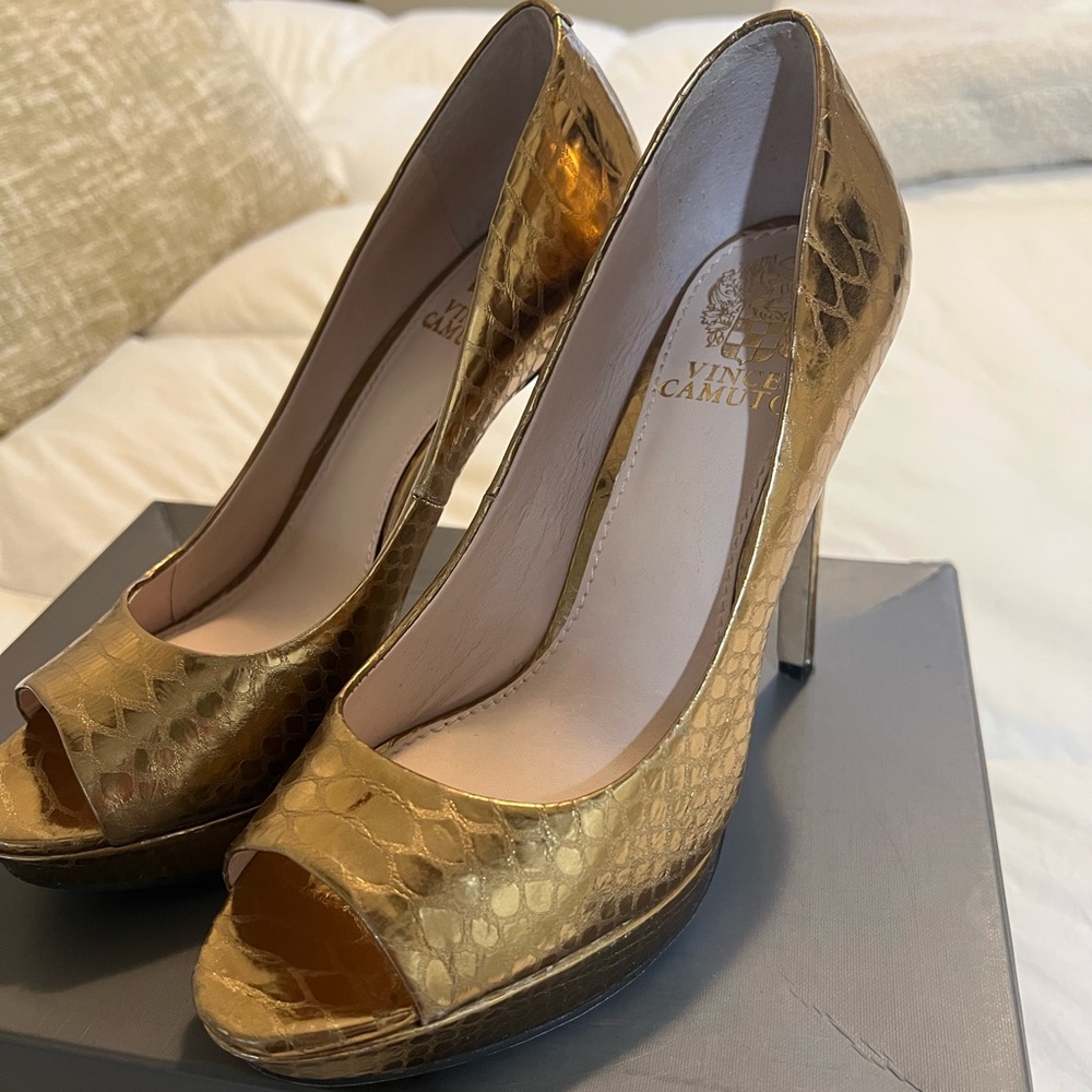 Vince Camuto heels